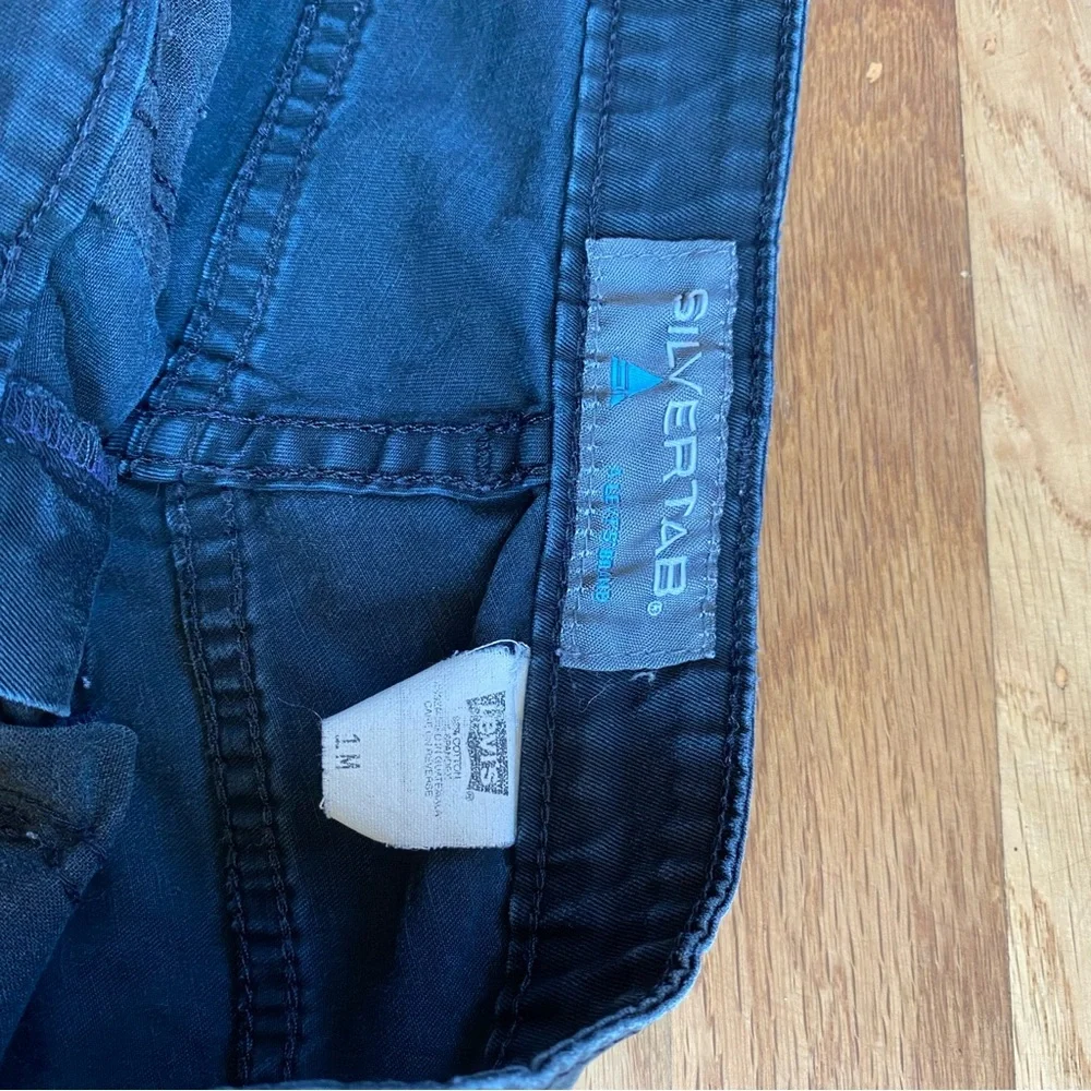 Vintage Levi’s Low Rise silver tab boot cut Jeans - Picture 5 of 12